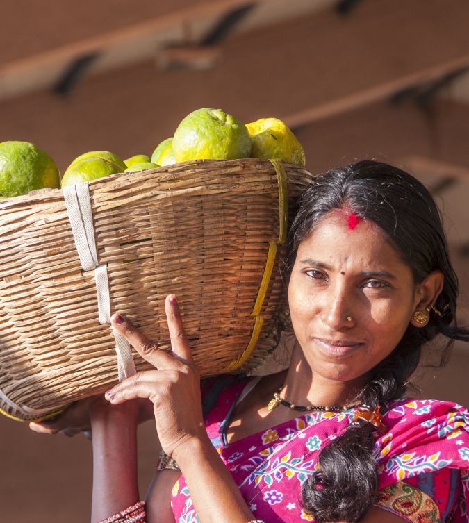 woman-basket-portrait